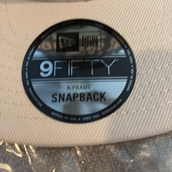 Los Angeles Dodgers Hat - Picture 2 of 10